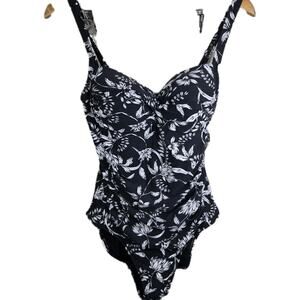 Nip tuck One Piece Swimsuit Sz 8 Black White Floral